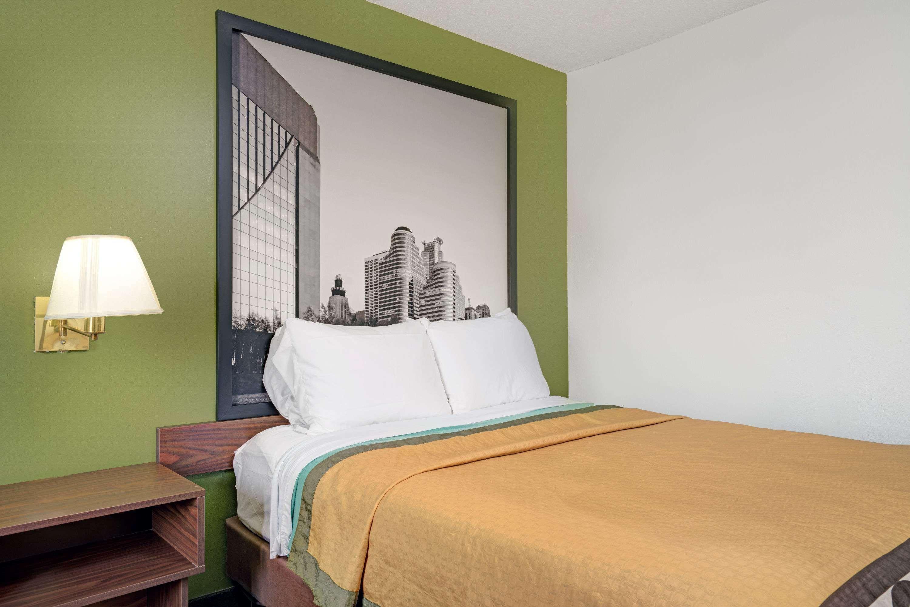 Super 8 By Wyndham Buffalo Εξωτερικό φωτογραφία