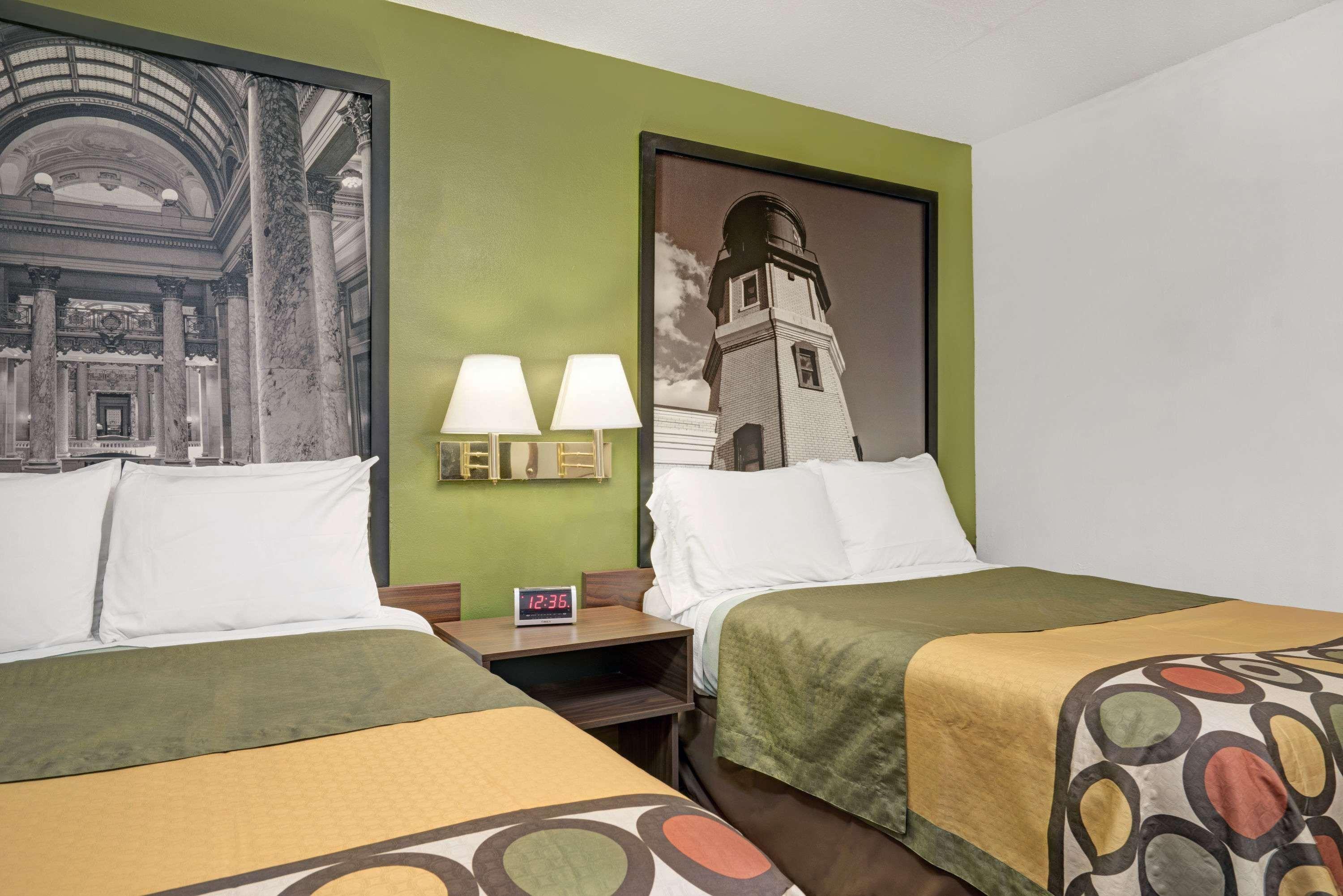 Super 8 By Wyndham Buffalo Εξωτερικό φωτογραφία